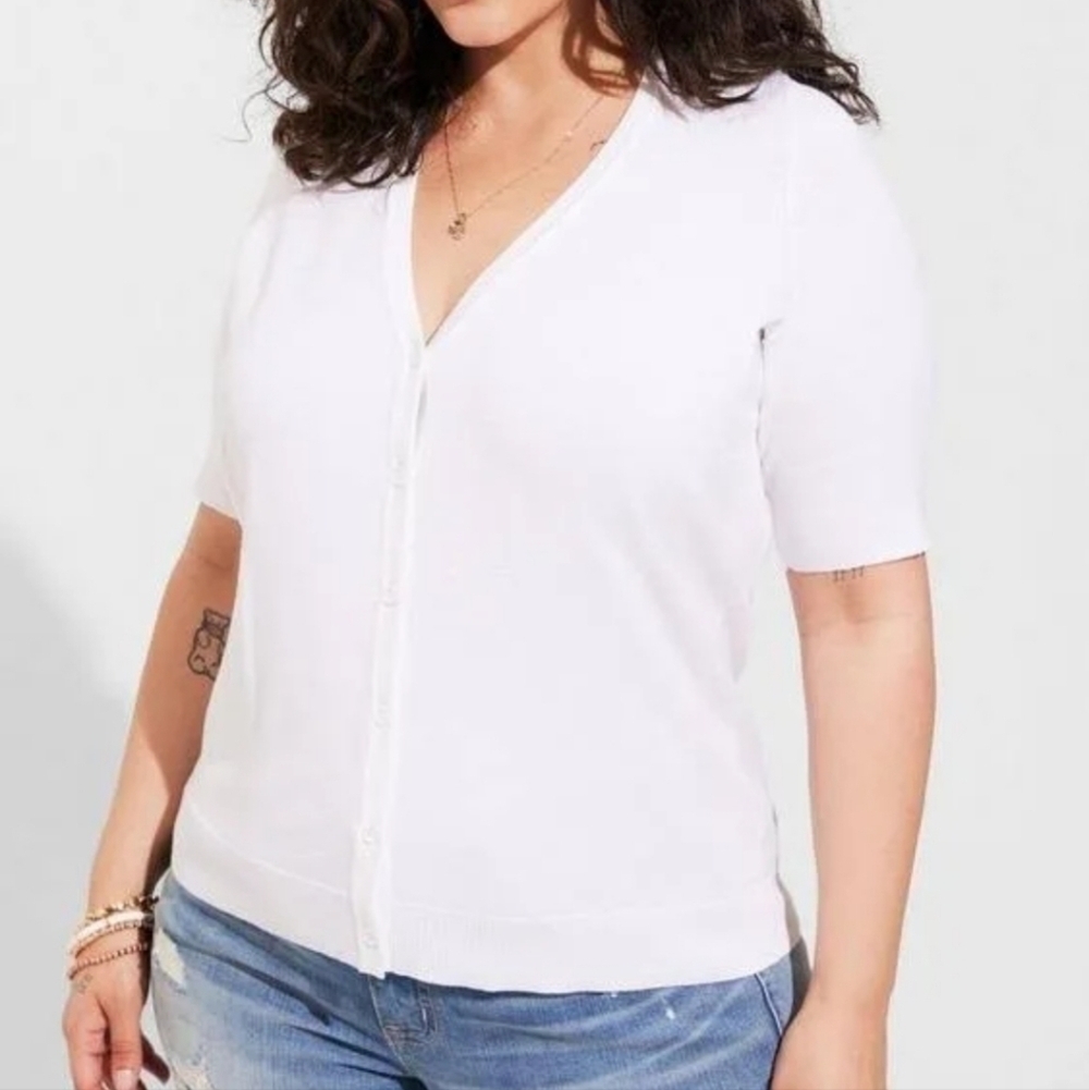 Torrid White Short Sleeve Button Cardigan